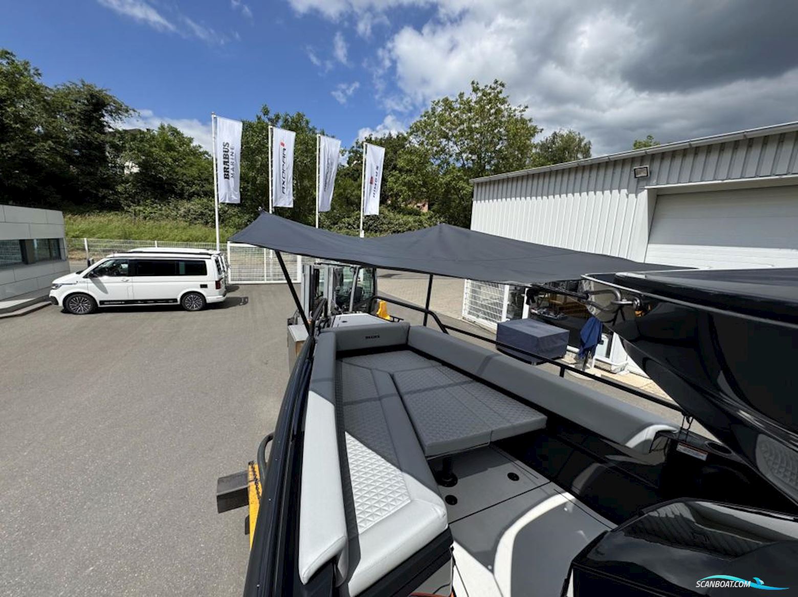 Brabus Shadow 500 Cabin