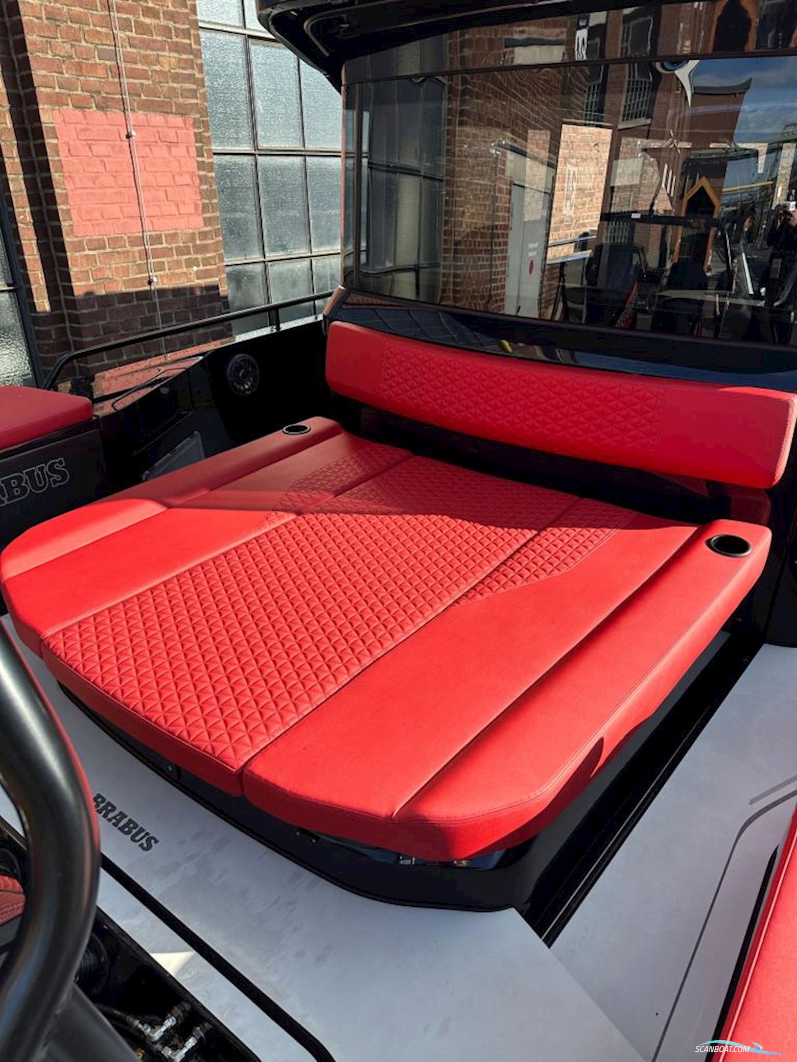 Brabus Shadow 900 Cross Cabin