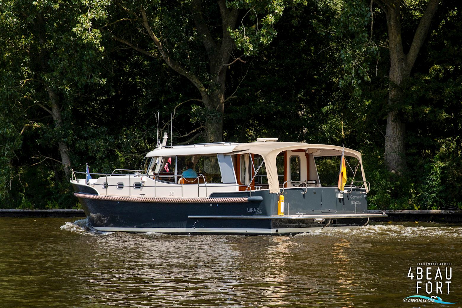 Brandsma Luna 37