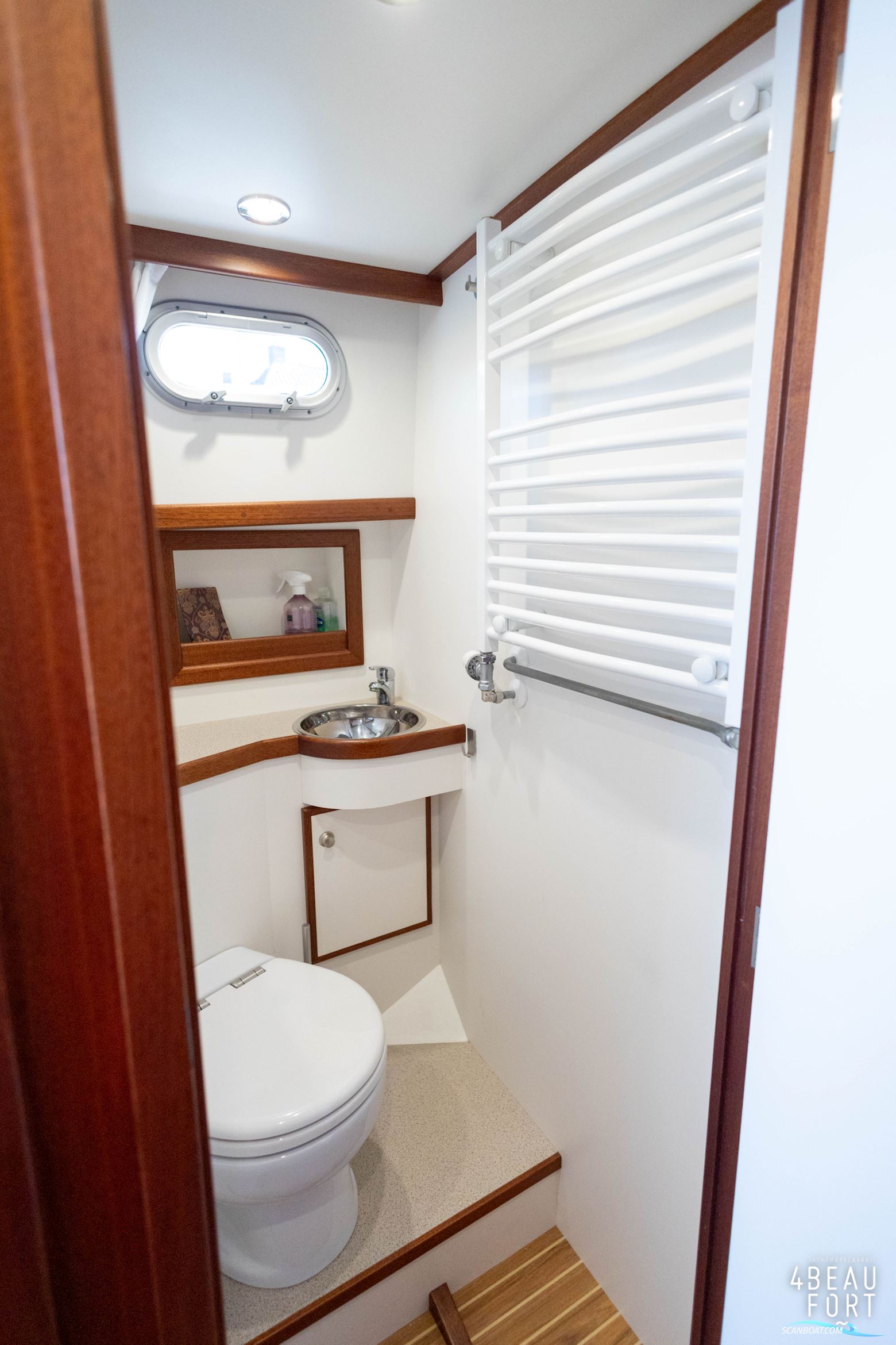 Brandsma Luna 37