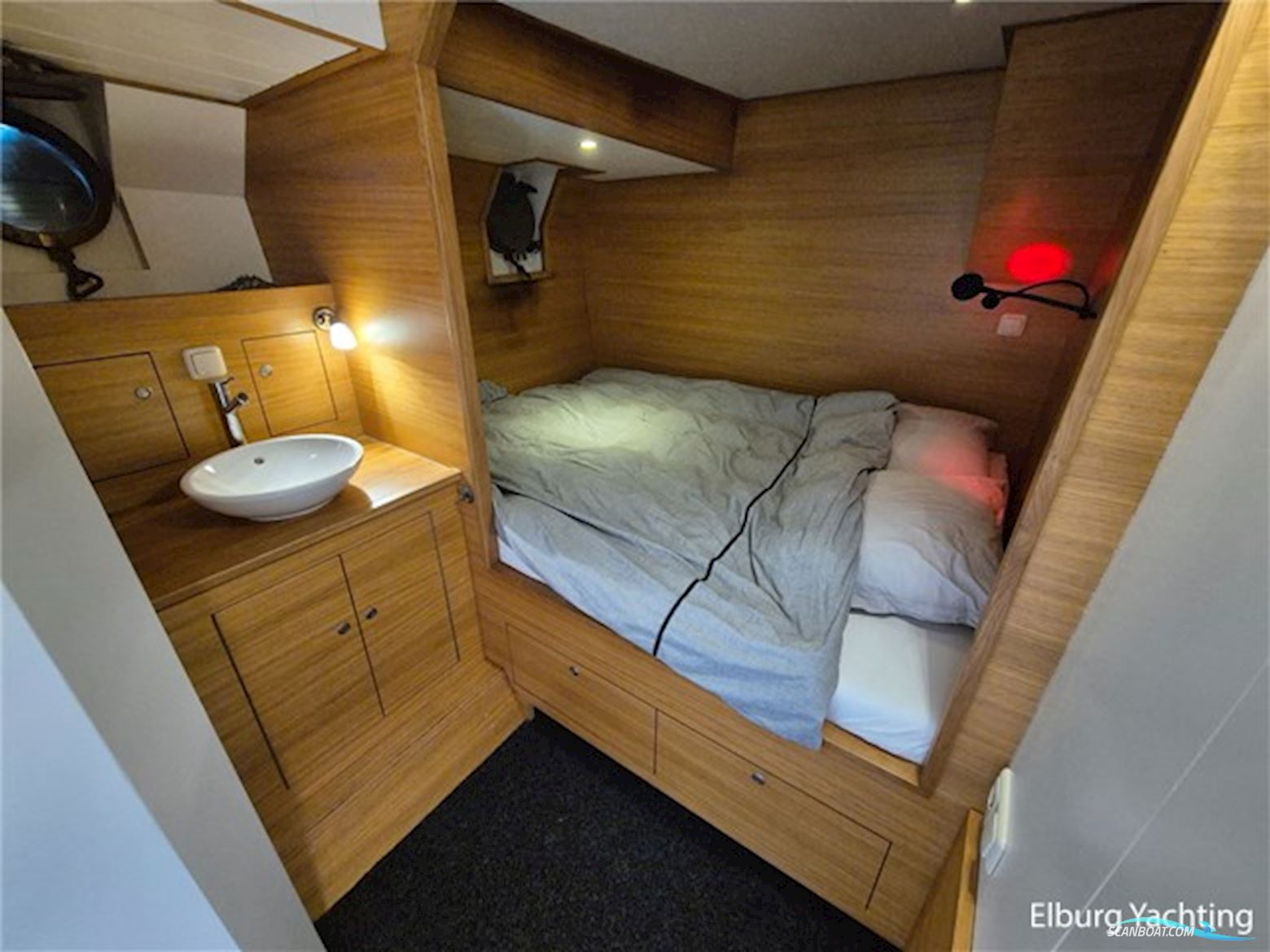 Bronsveen Spitsgatkotter 14.98 