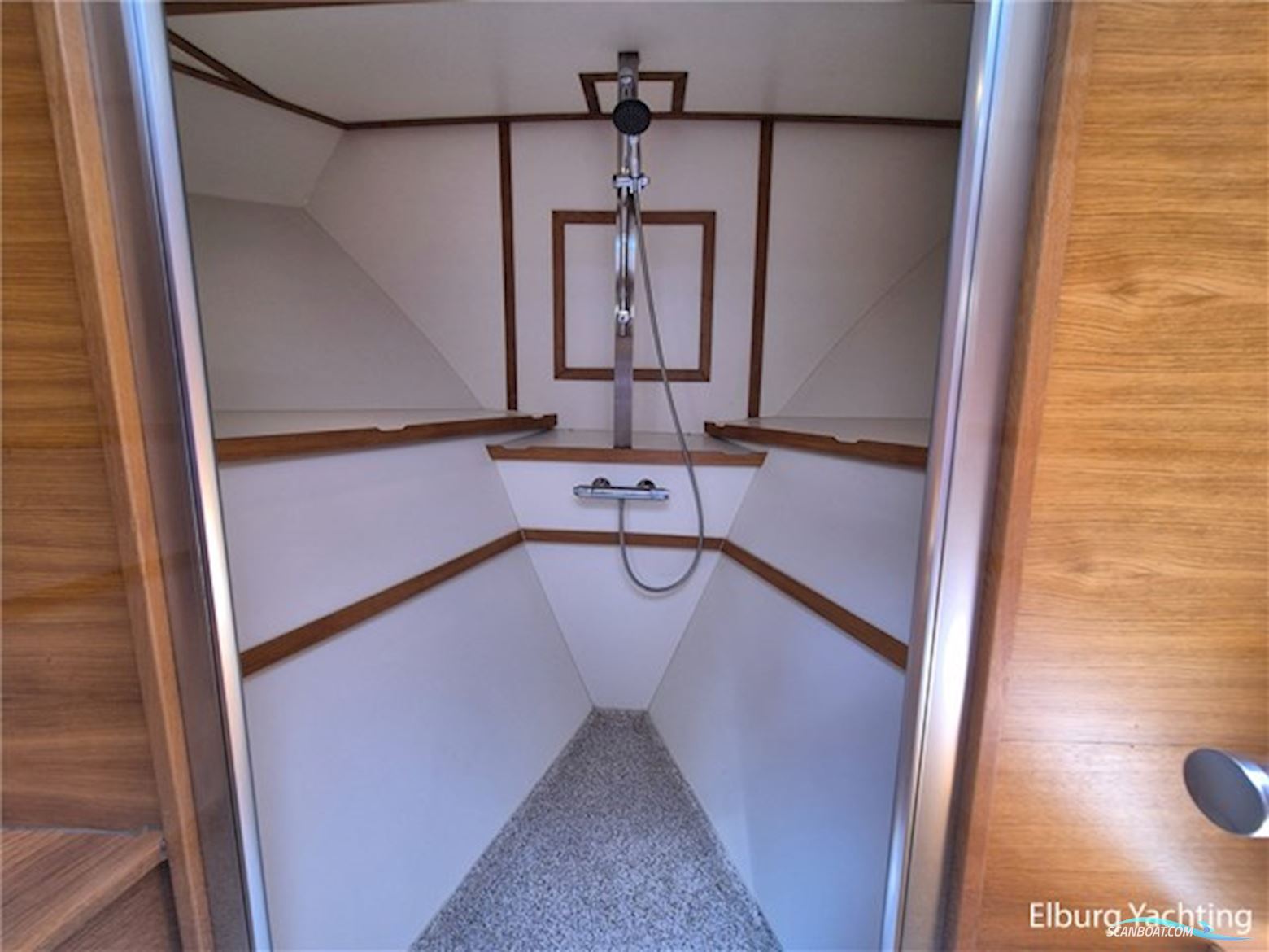 Bronsveen Spitsgatkotter 14.98 