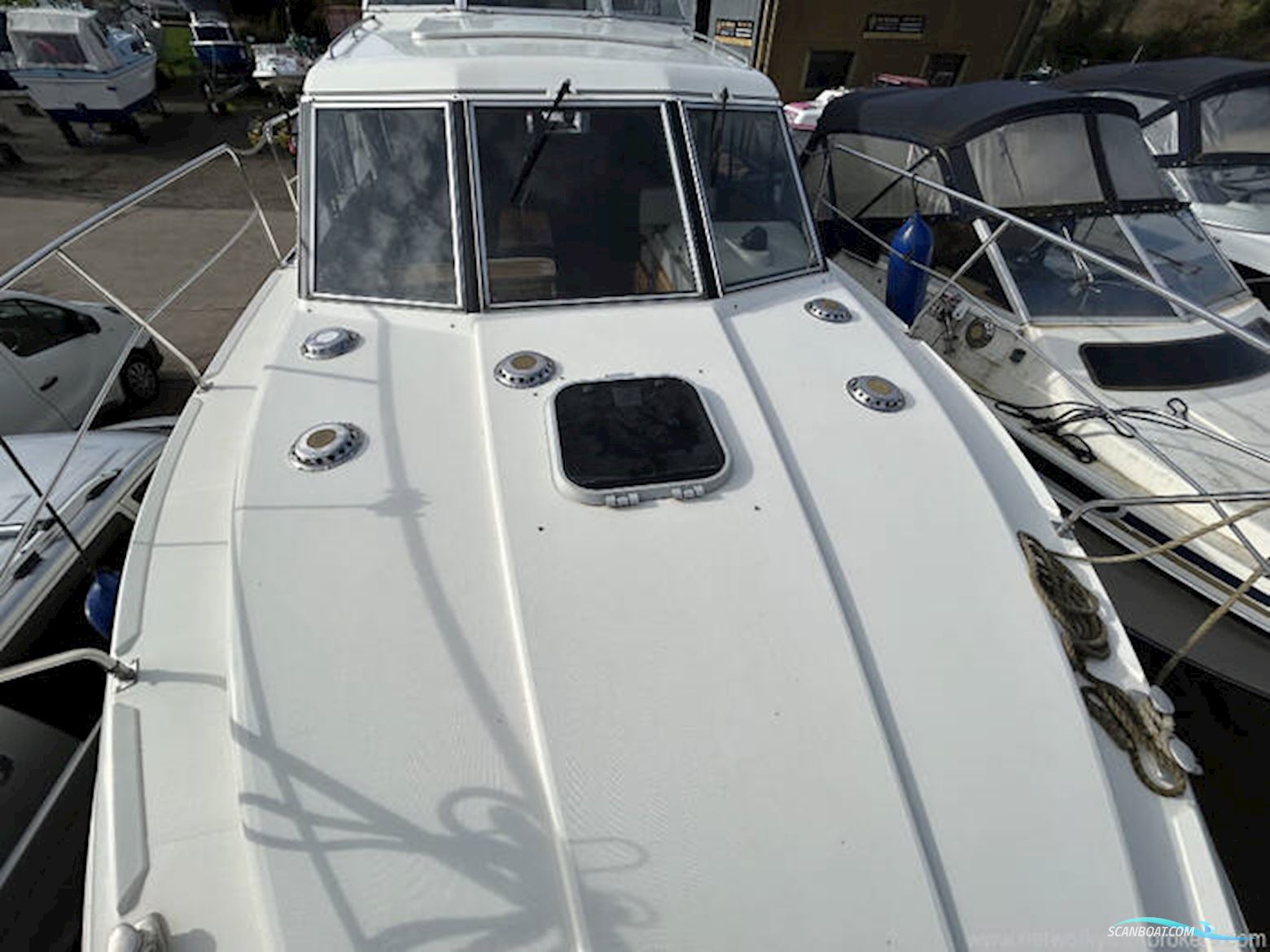 Broom 33