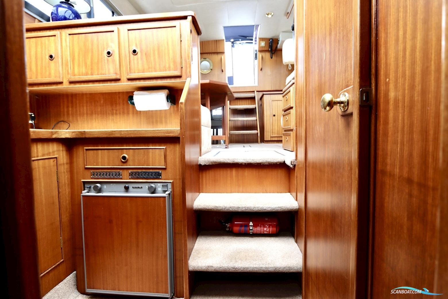 Broom 33