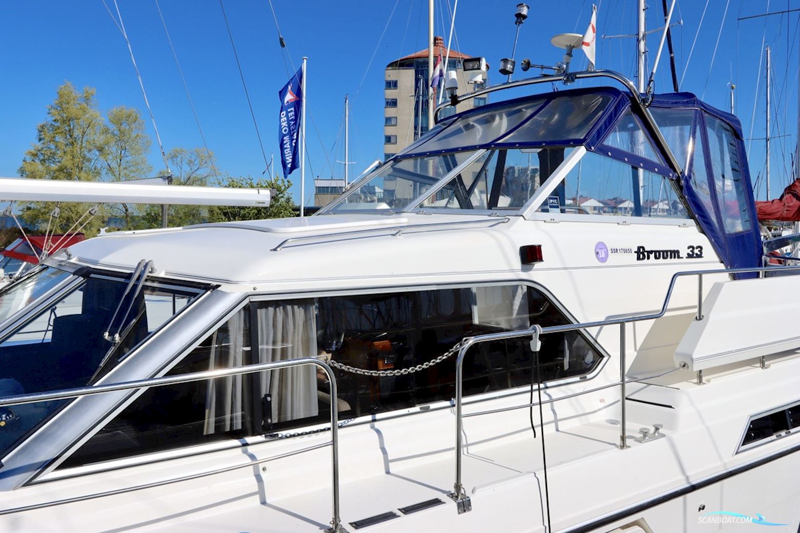 Broom 33