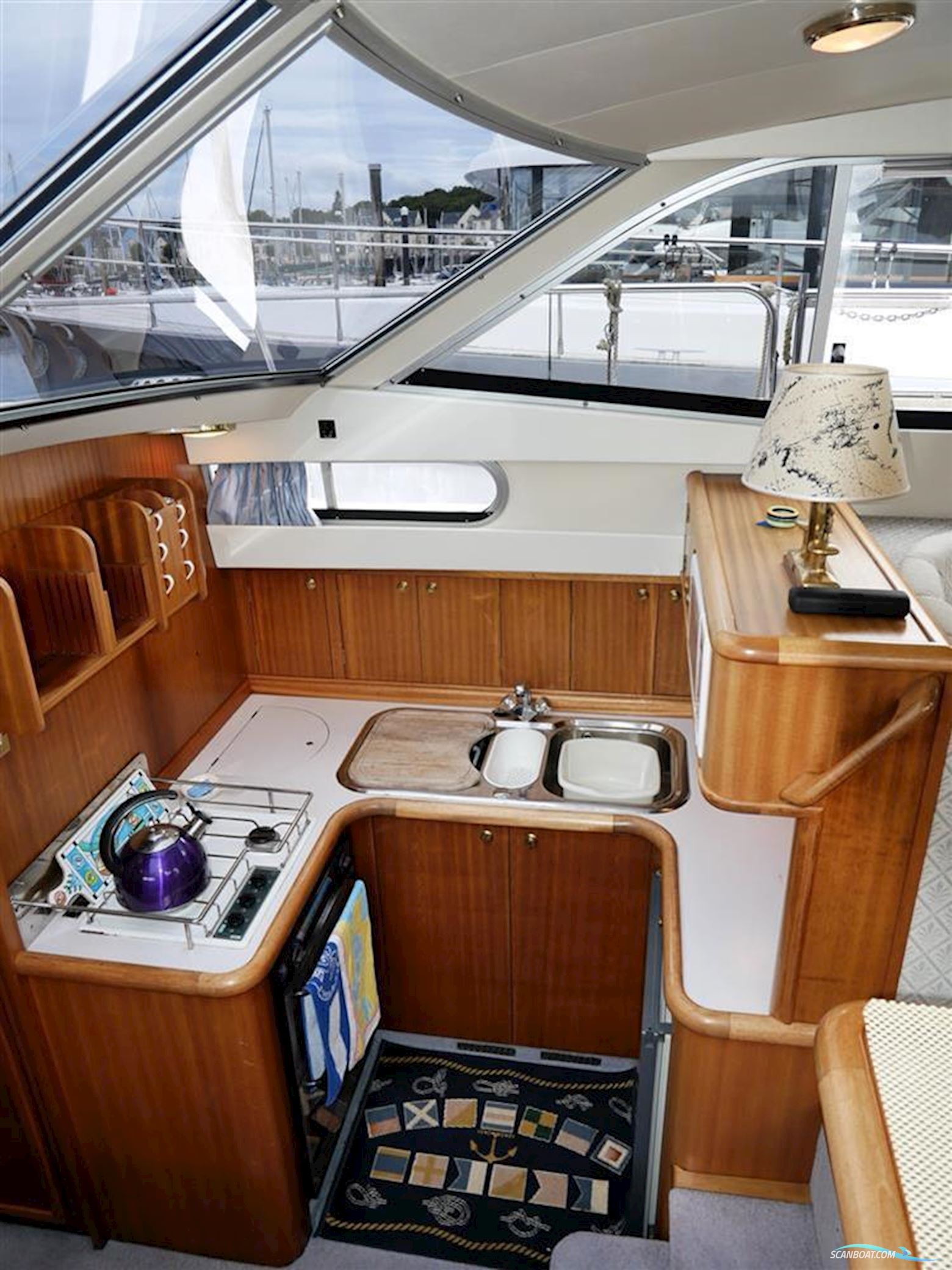 Broom Ocean 38