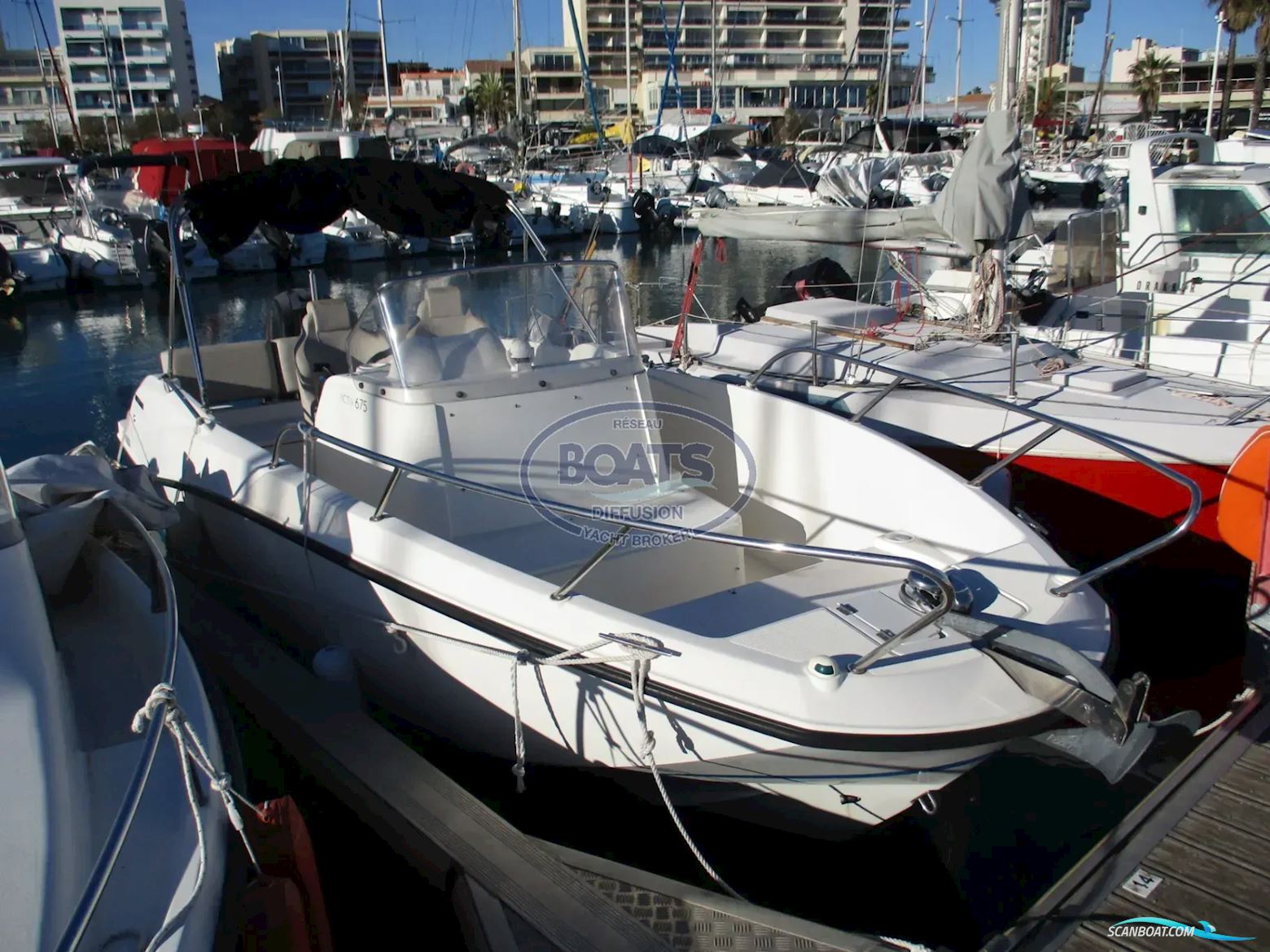 BRUNSWICK MARINE  QUICKSILVER 675 ACTIV OPEN