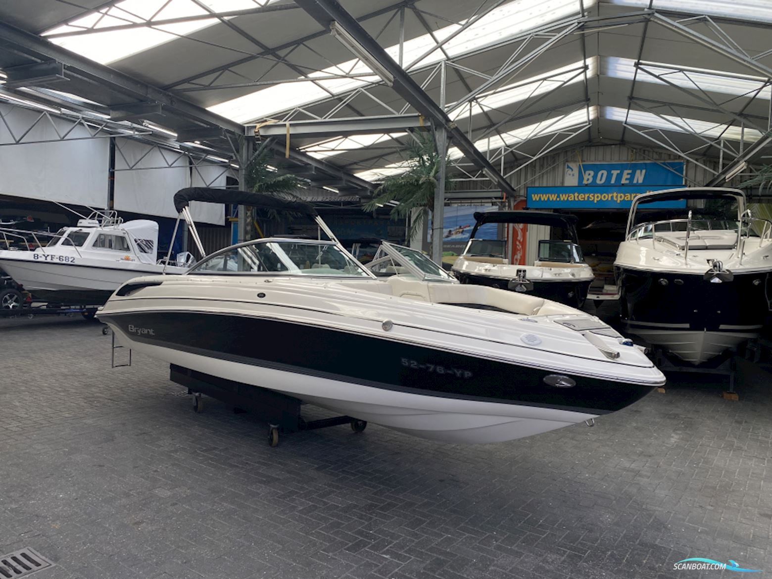 Bryant 246 Bowrider