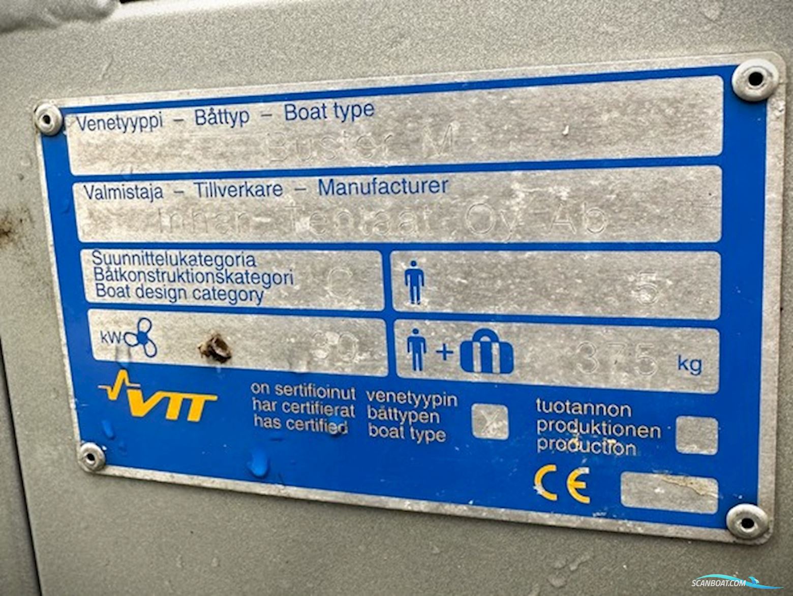 Buster M Styrepultbåd 