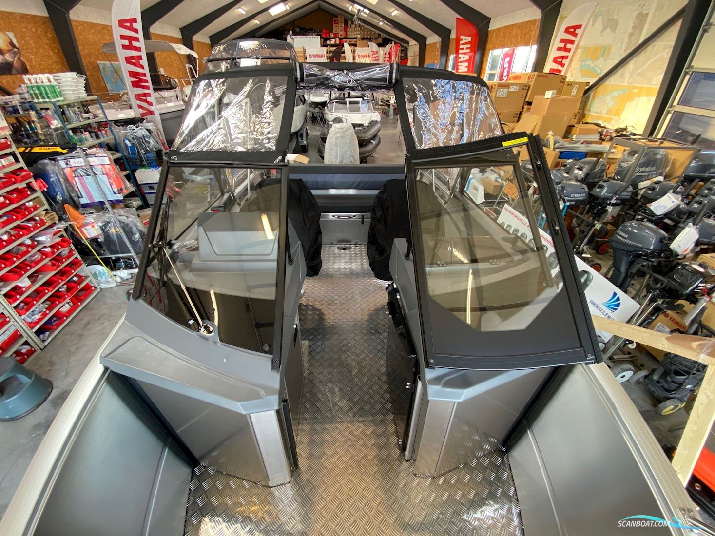 Buster XL m. F100 Motor