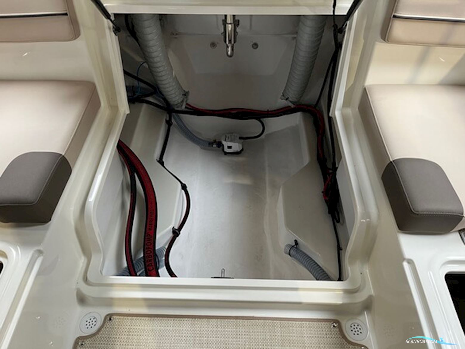 Byliner VR4 Bowrider Med F115 Proxs Mercury-Efi 4 Takt