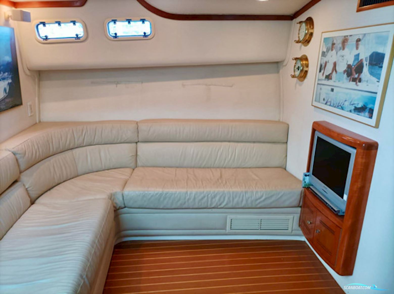 Cabo Yatchs 45 Express