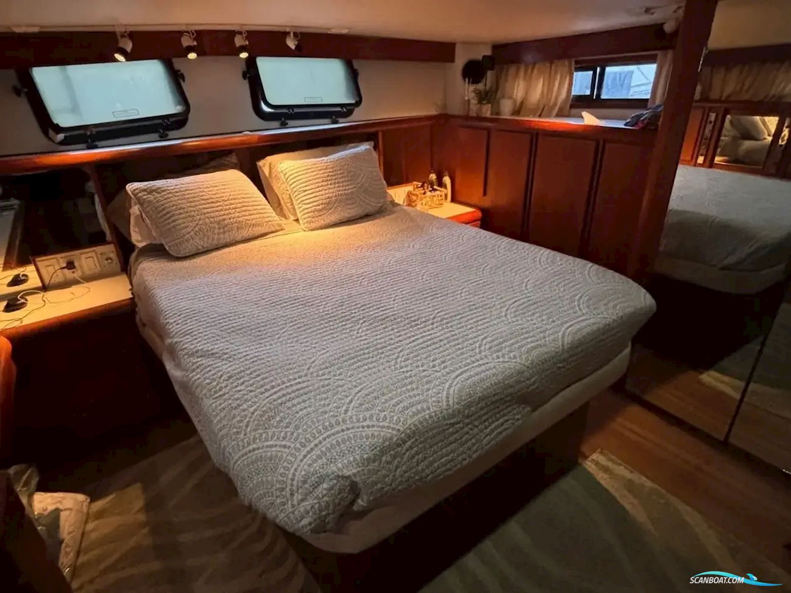 Californian 48 Sundeck