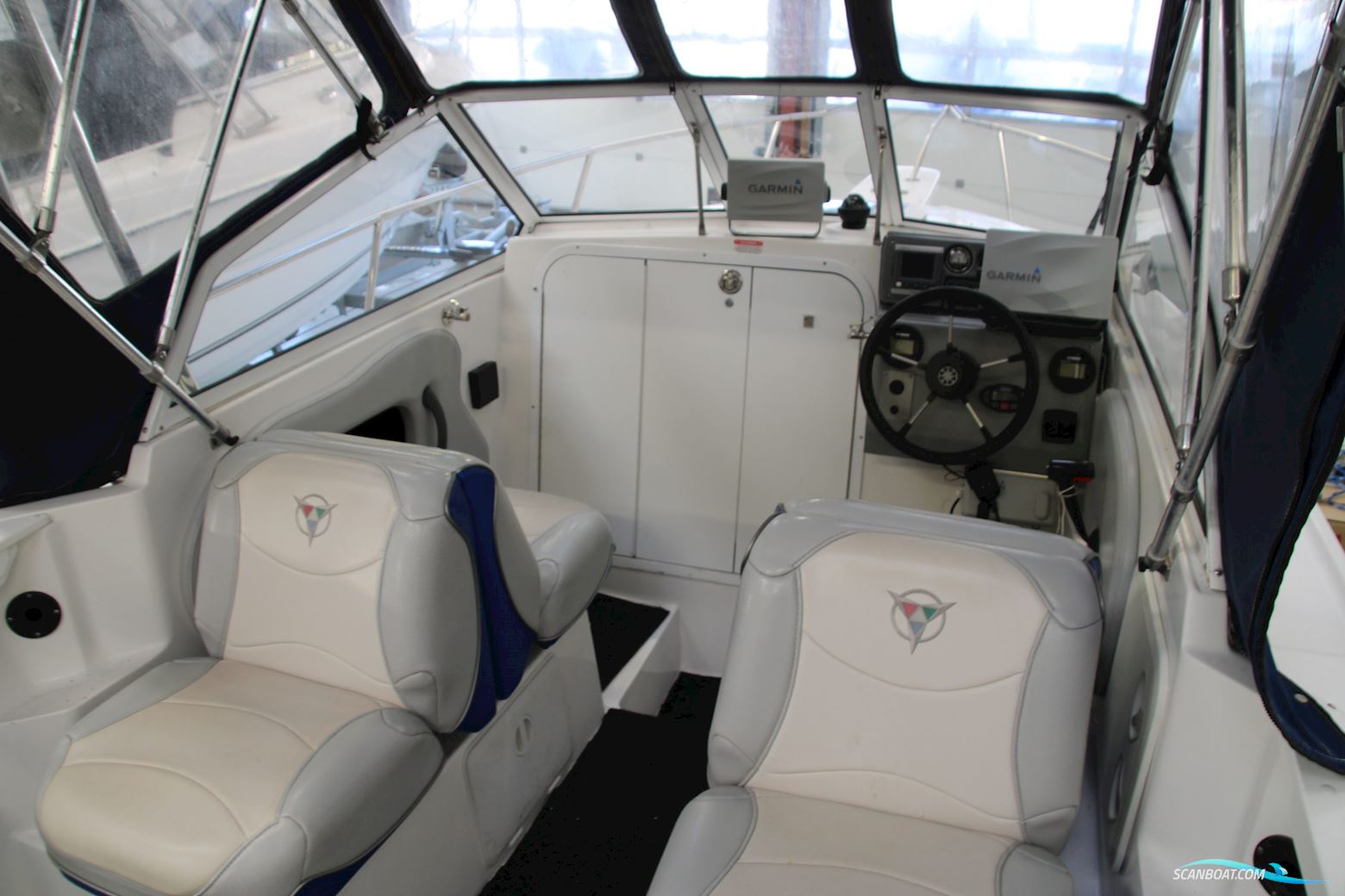 Campion 542 Explorer