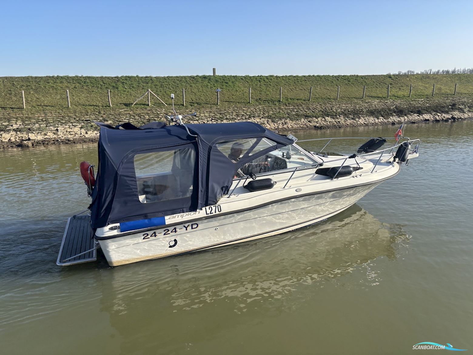 Campion 672 Explorer