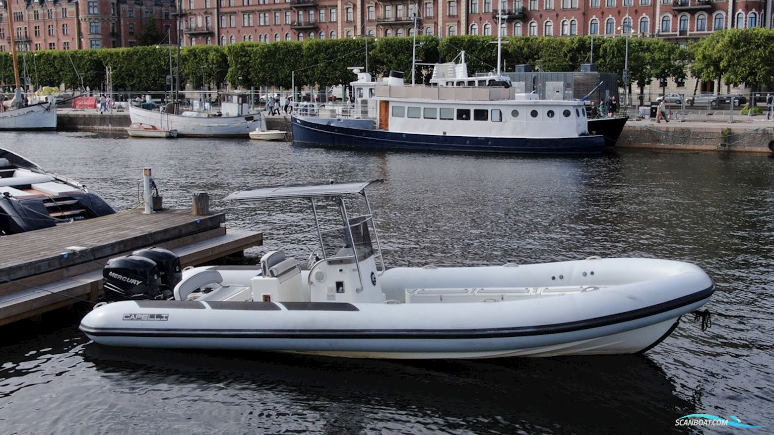 Capelli Tempest 900 Sun Motorboten 2006, met Mercury motor, Sweden