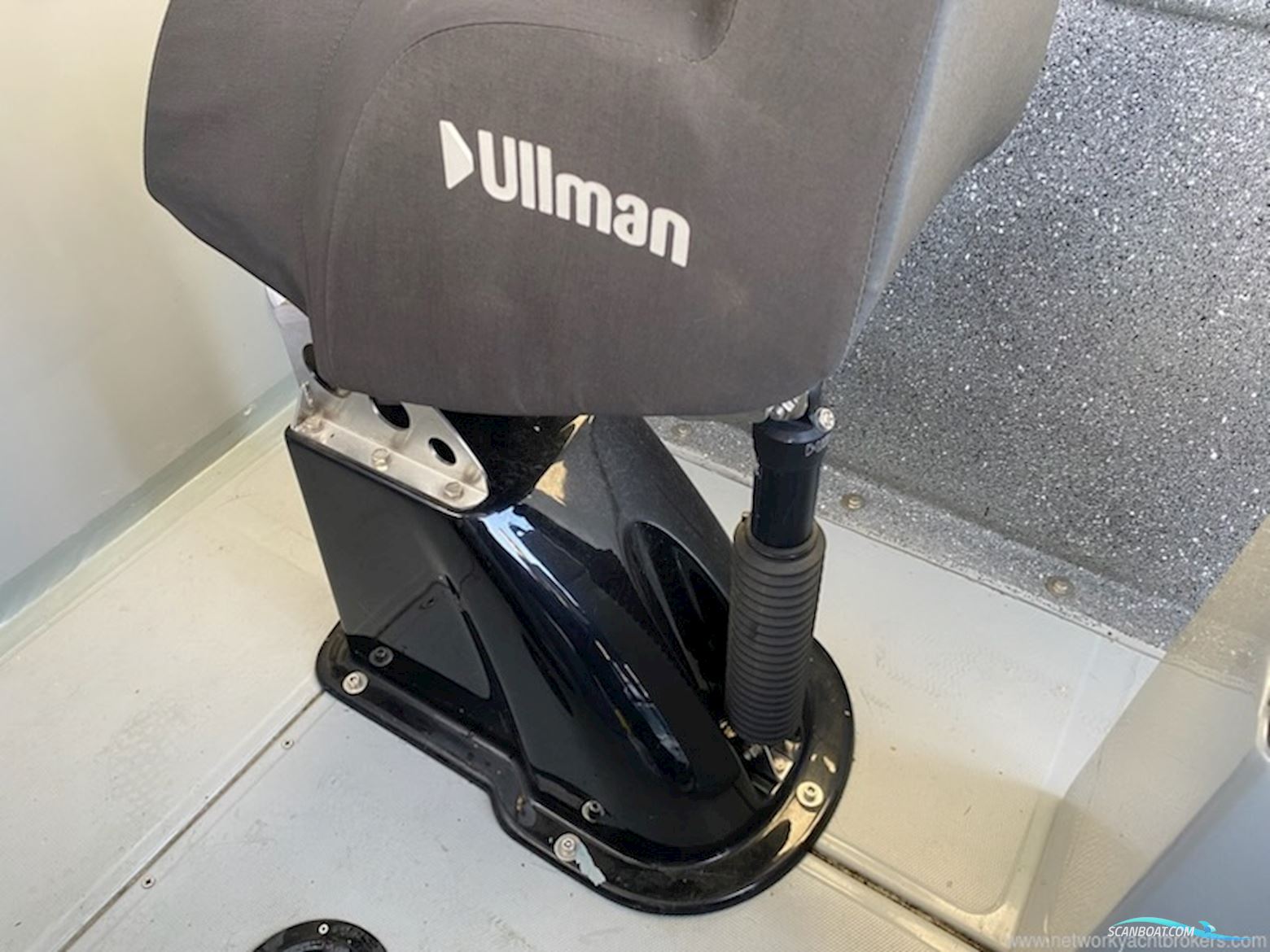 Caperib Infanta 900 HD Cabin Offshore Rib