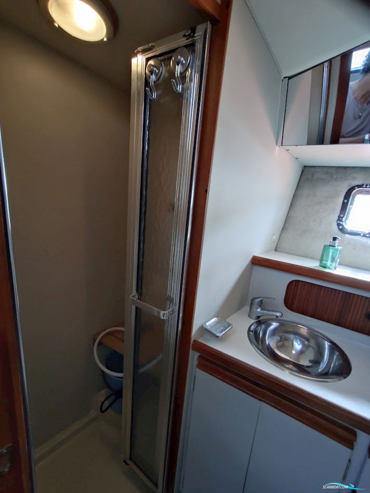 Carver 32
