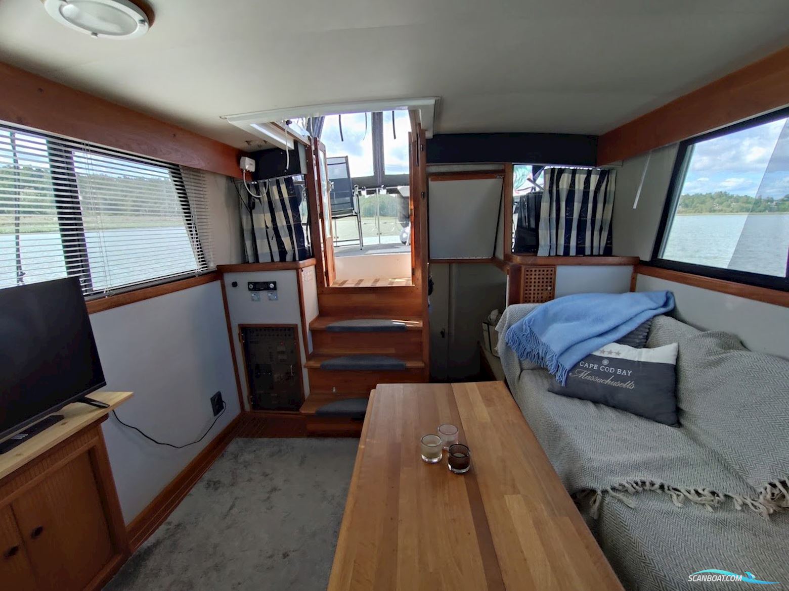 Carver 32
