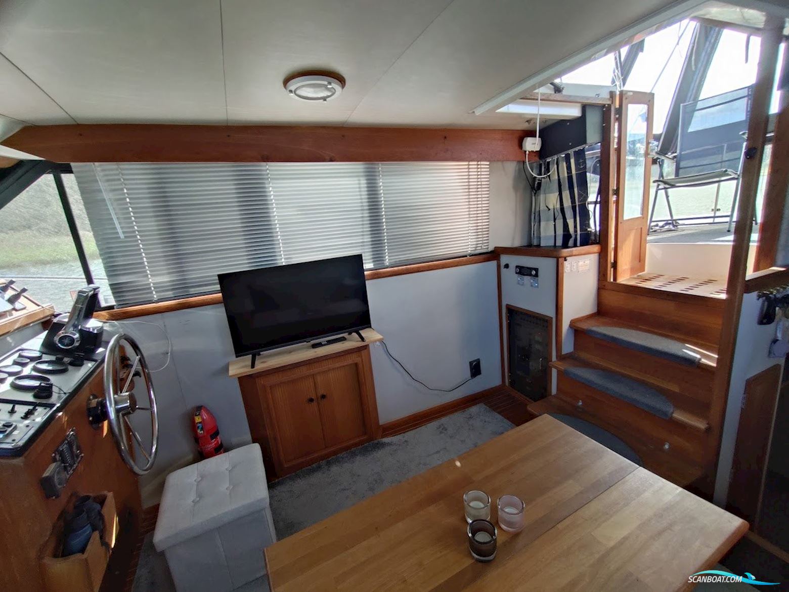 Carver 32