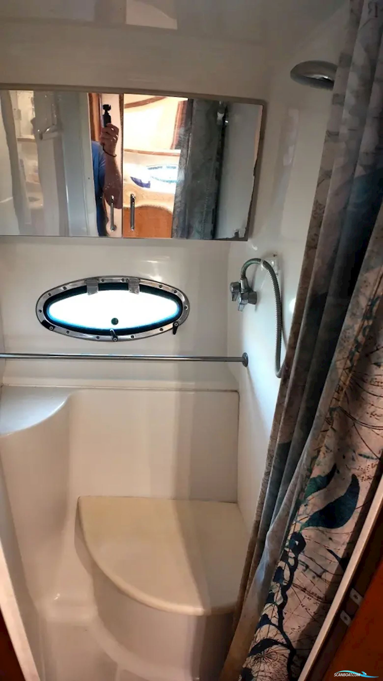 Carver 396 Motor Yacht