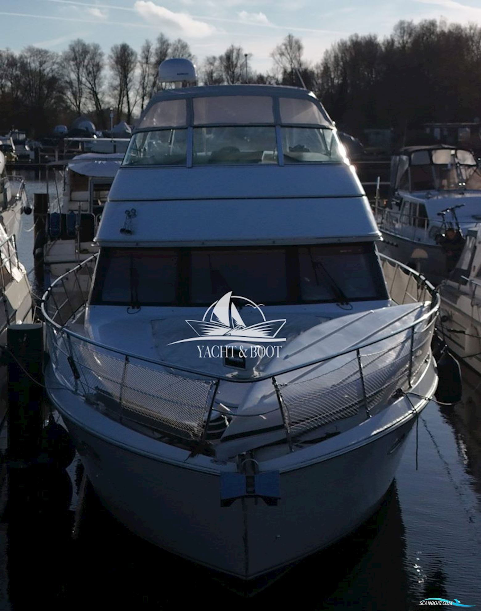 Carver 450 Voyager Pilothouse