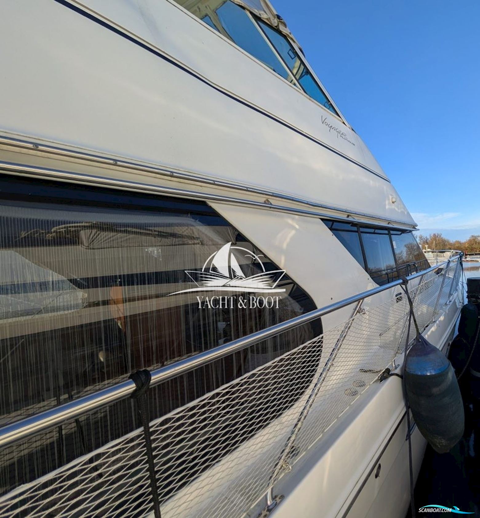 Carver 450 Voyager Pilothouse