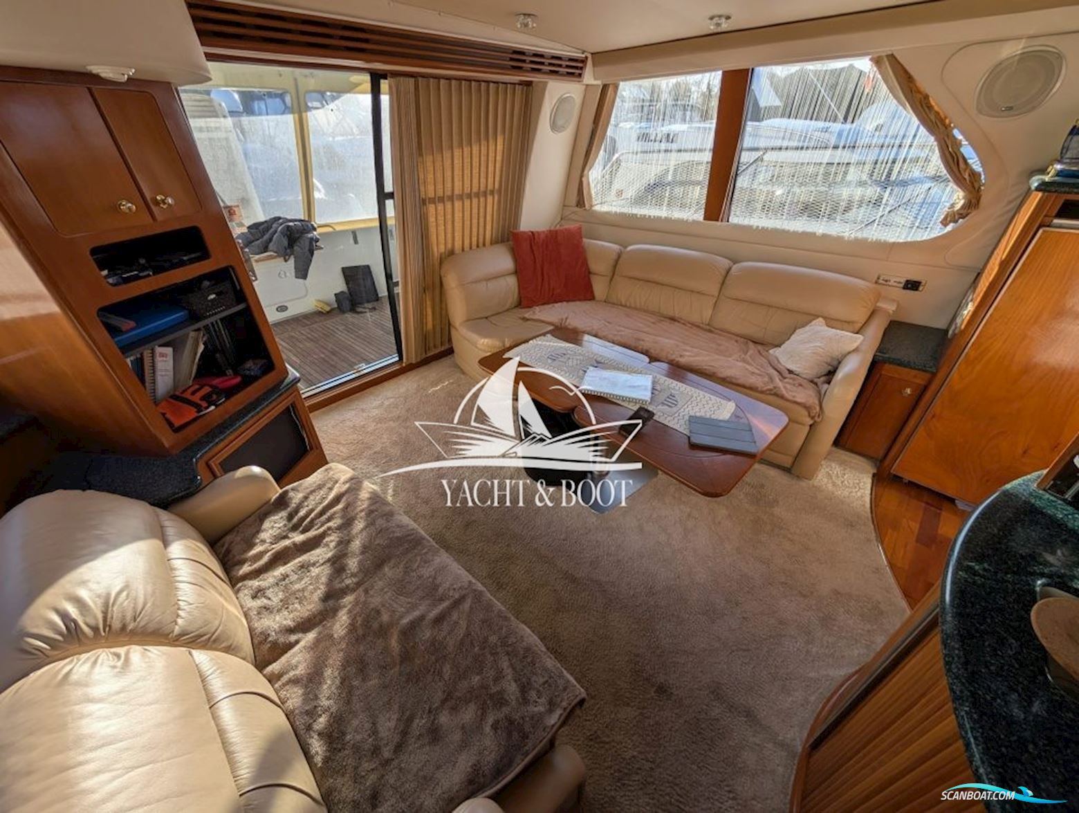 Carver 450 Voyager Pilothouse