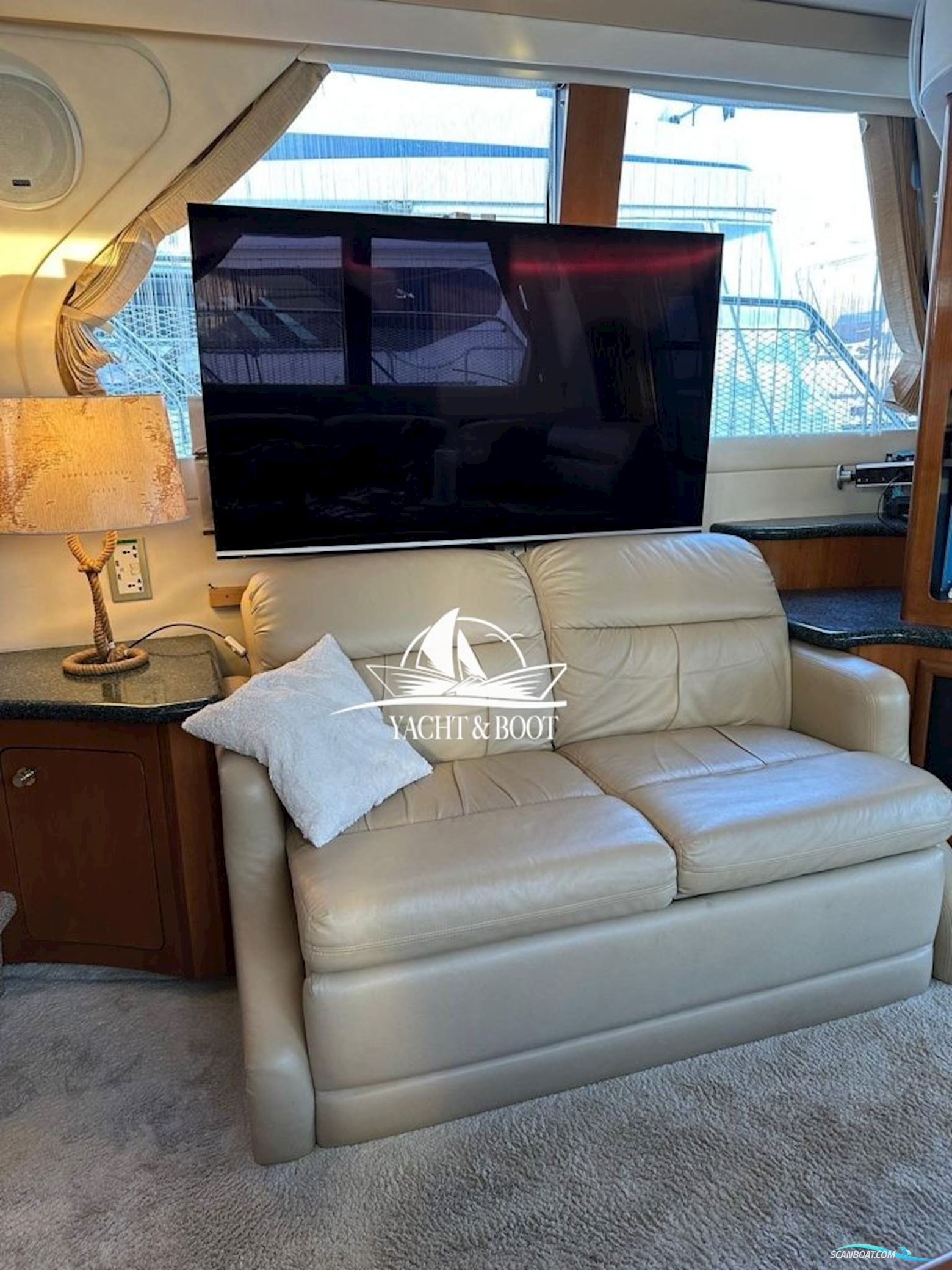Carver 450 Voyager Pilothouse