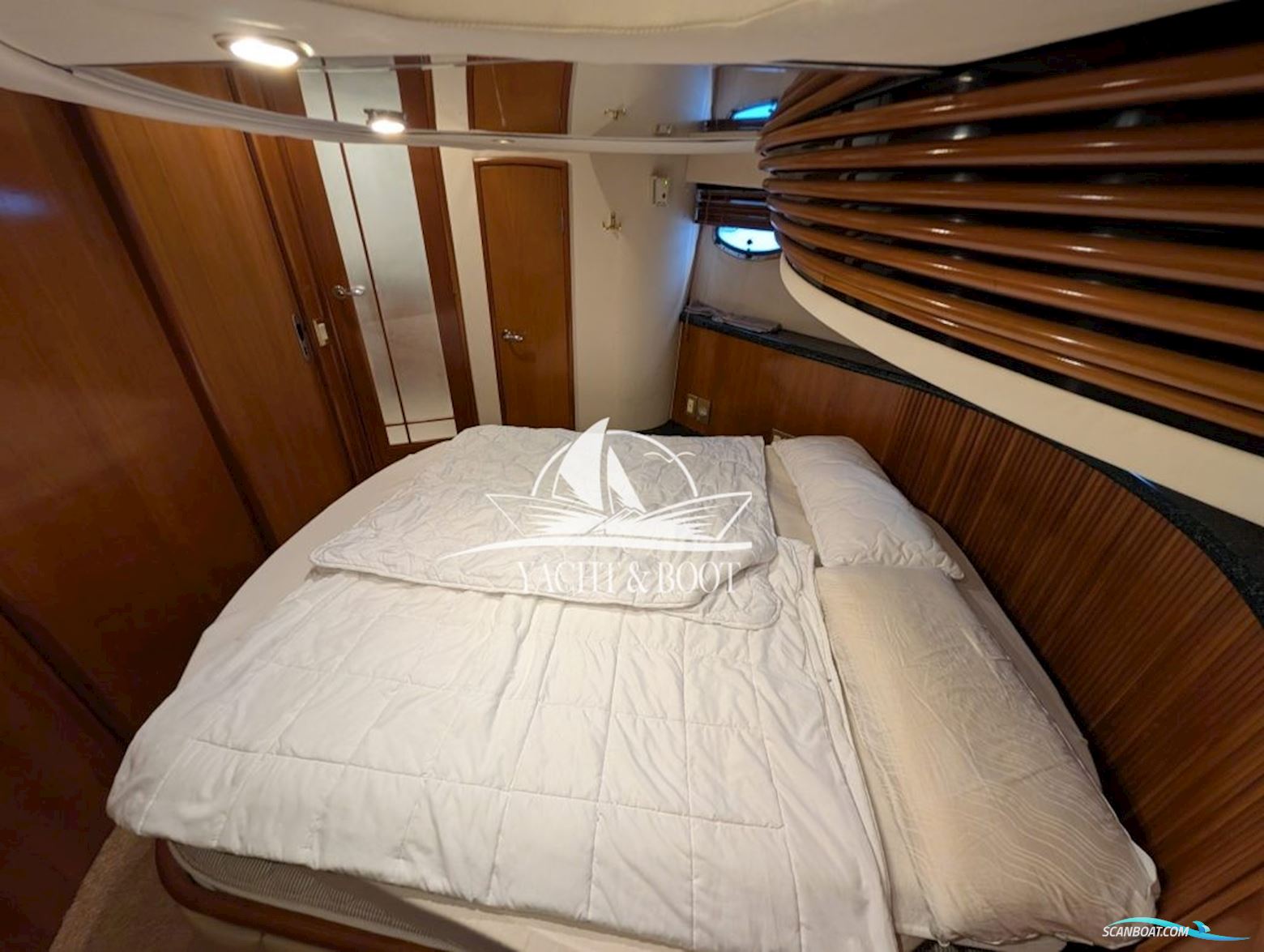 Carver 450 Voyager Pilothouse