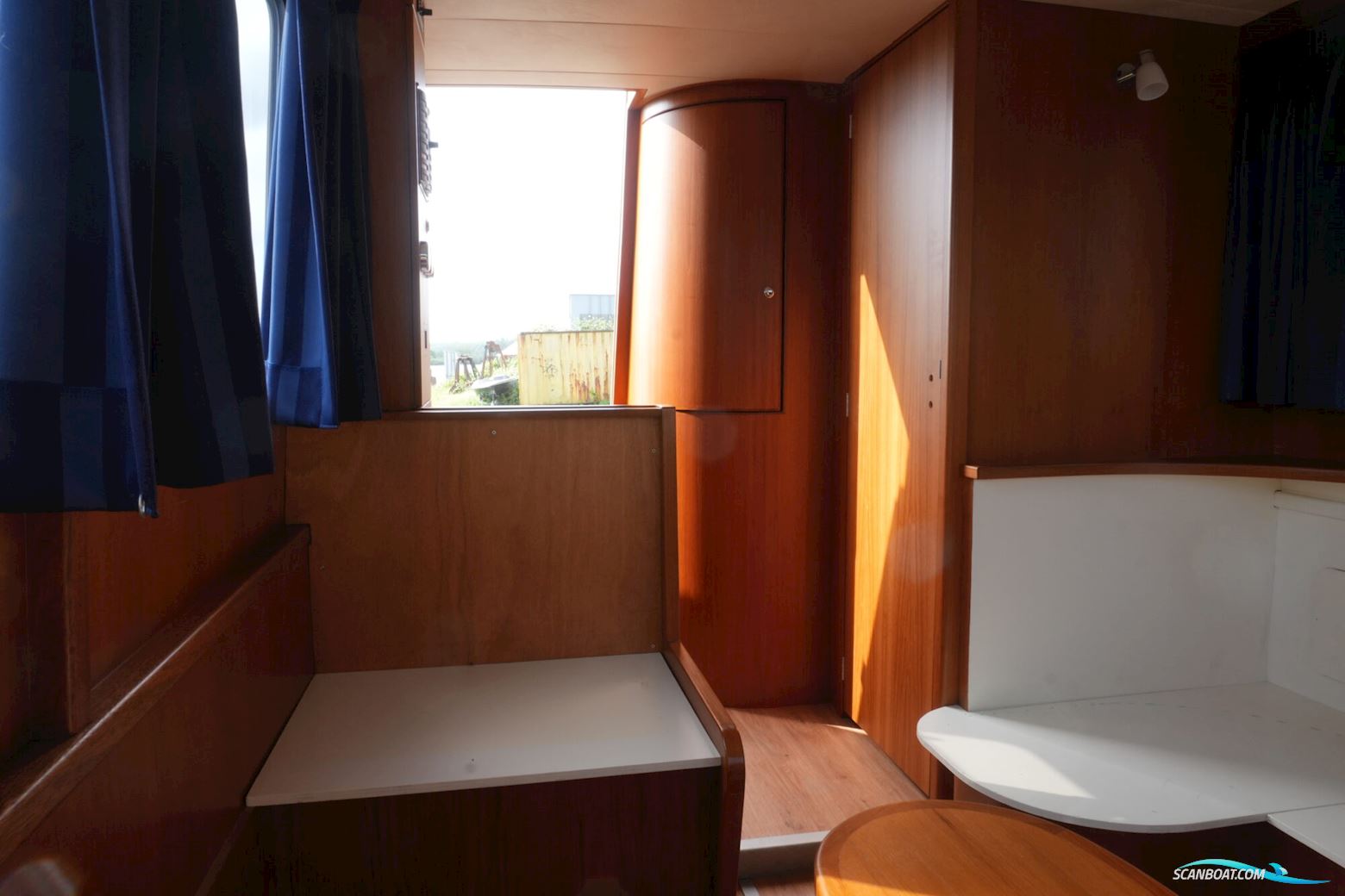 Casco 11.00 OK Flybridge