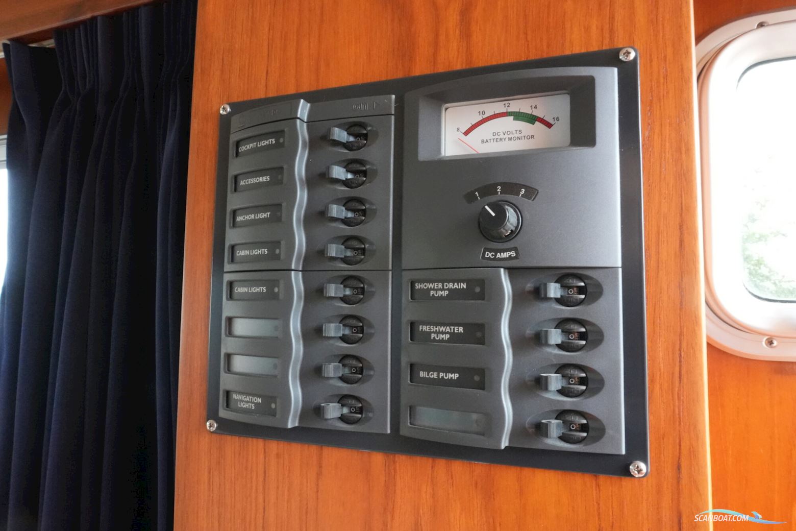 Casco 11.00 OK Flybridge