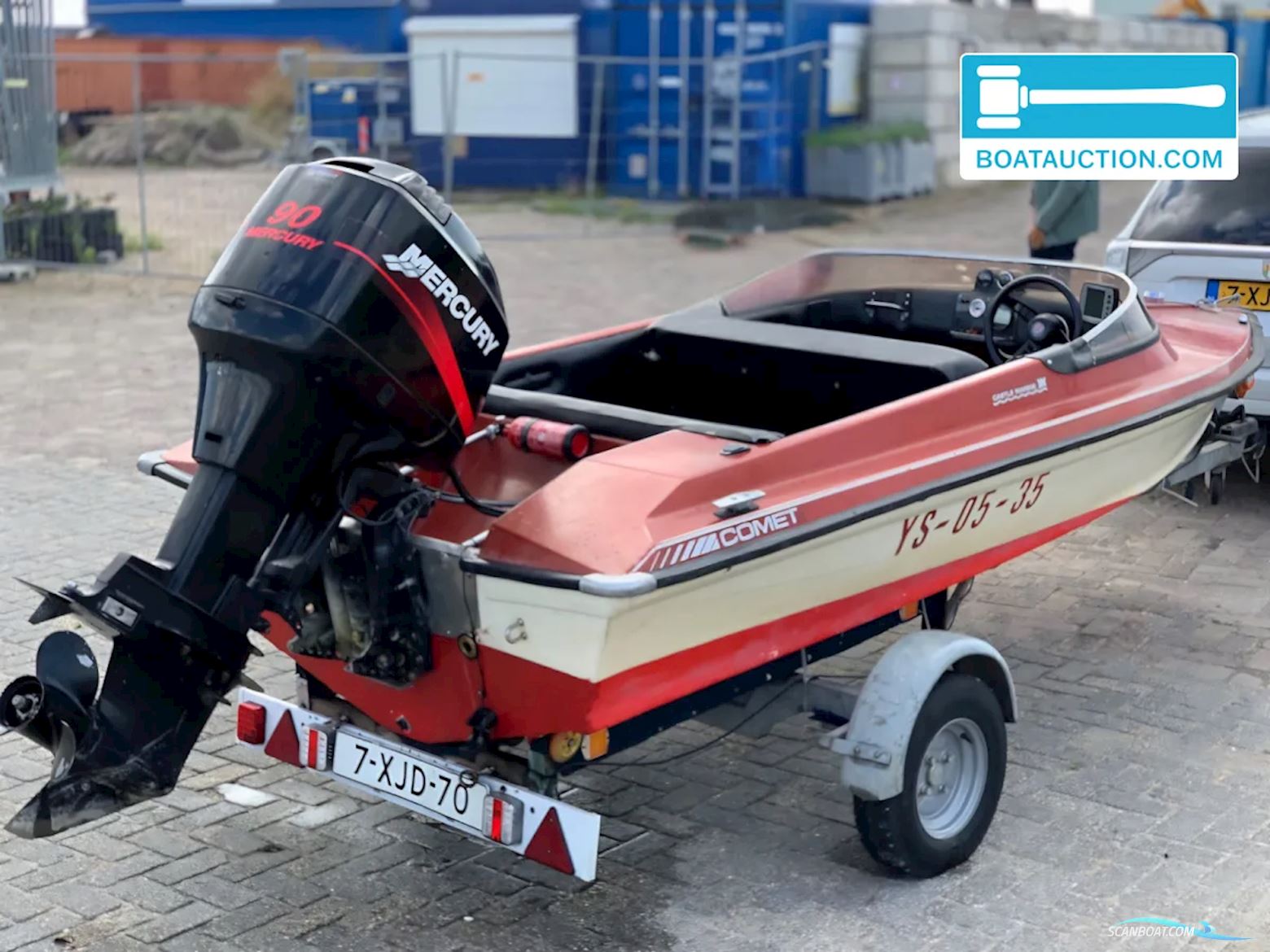 Castle Marine Comet 14