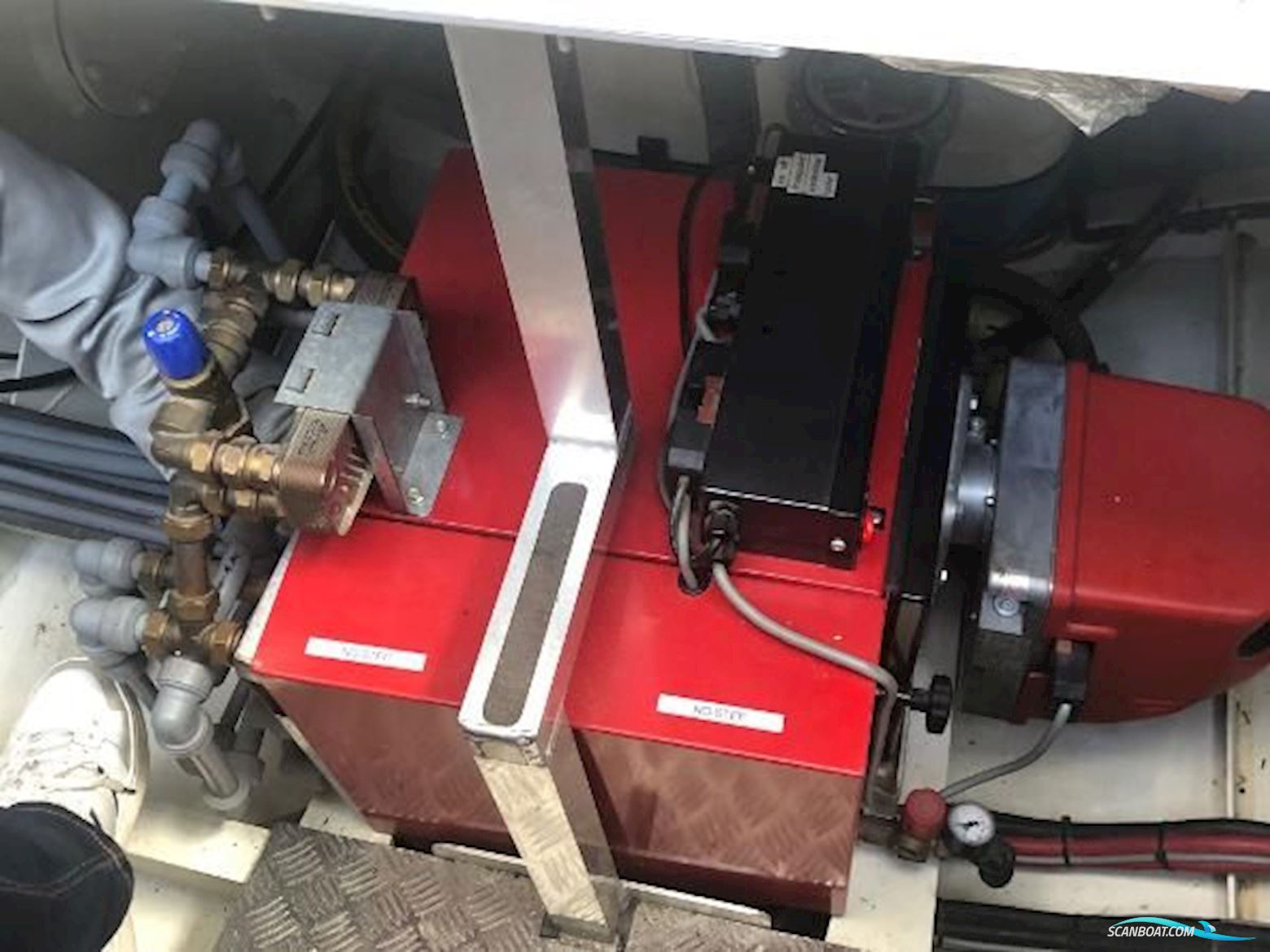 Ceelen & Bekker Typhon 37