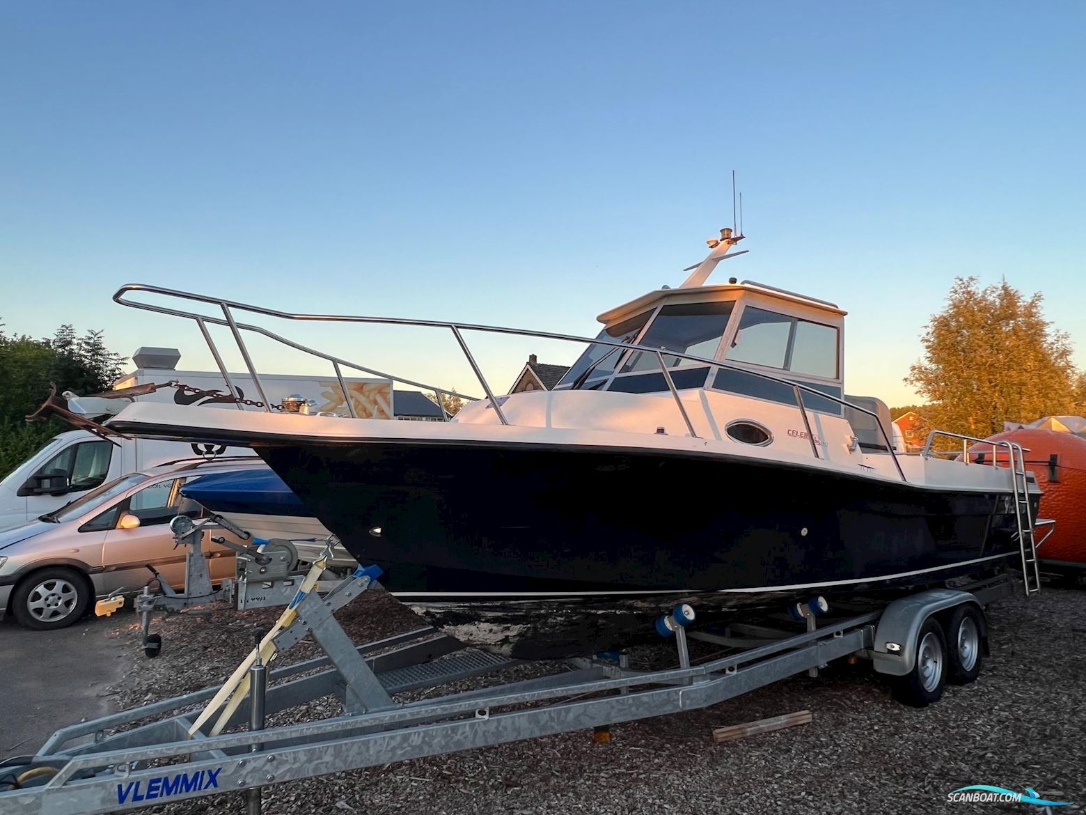 Celebrity 2500 Fish Hawk Motorboten 1995, met Mercruiser motor, The Netherlands