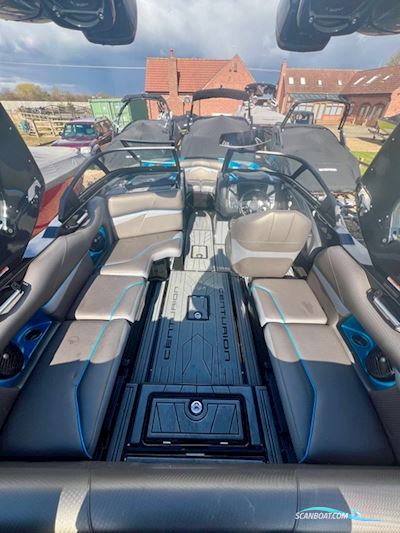 Centurion Fi21 Motorboten 2020, met GM motor, United Kingdom