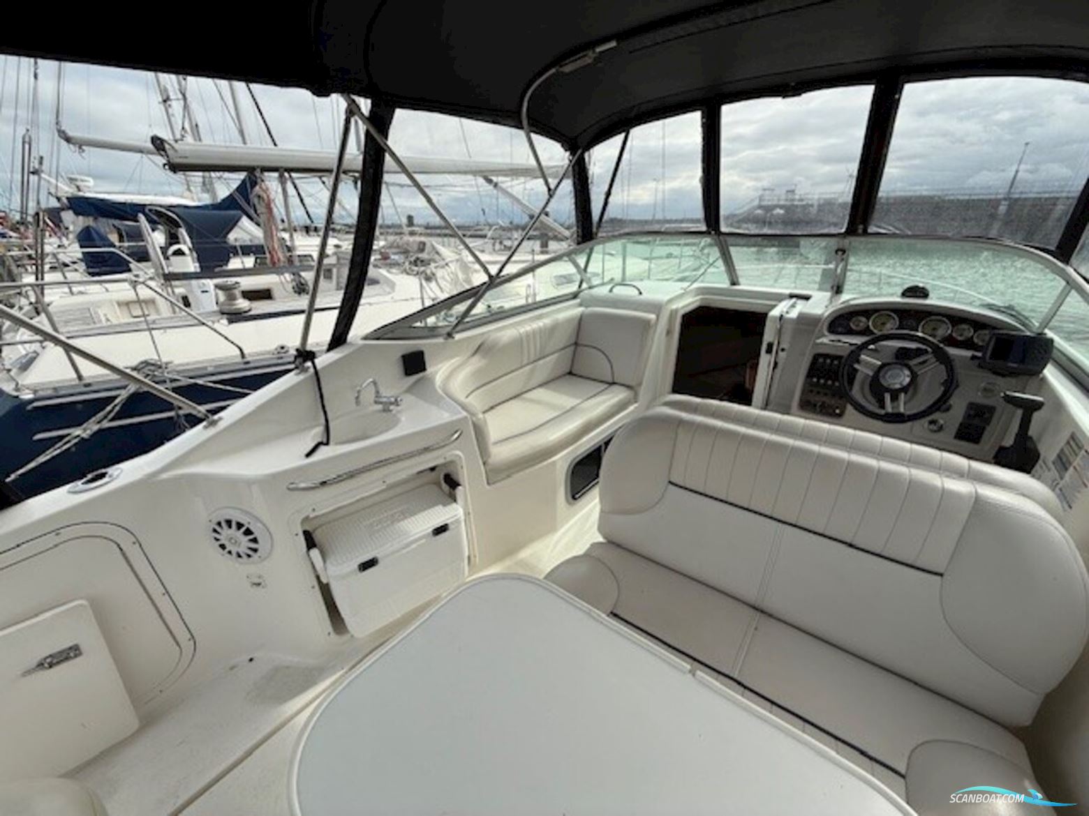 Chaparral 240 Signature