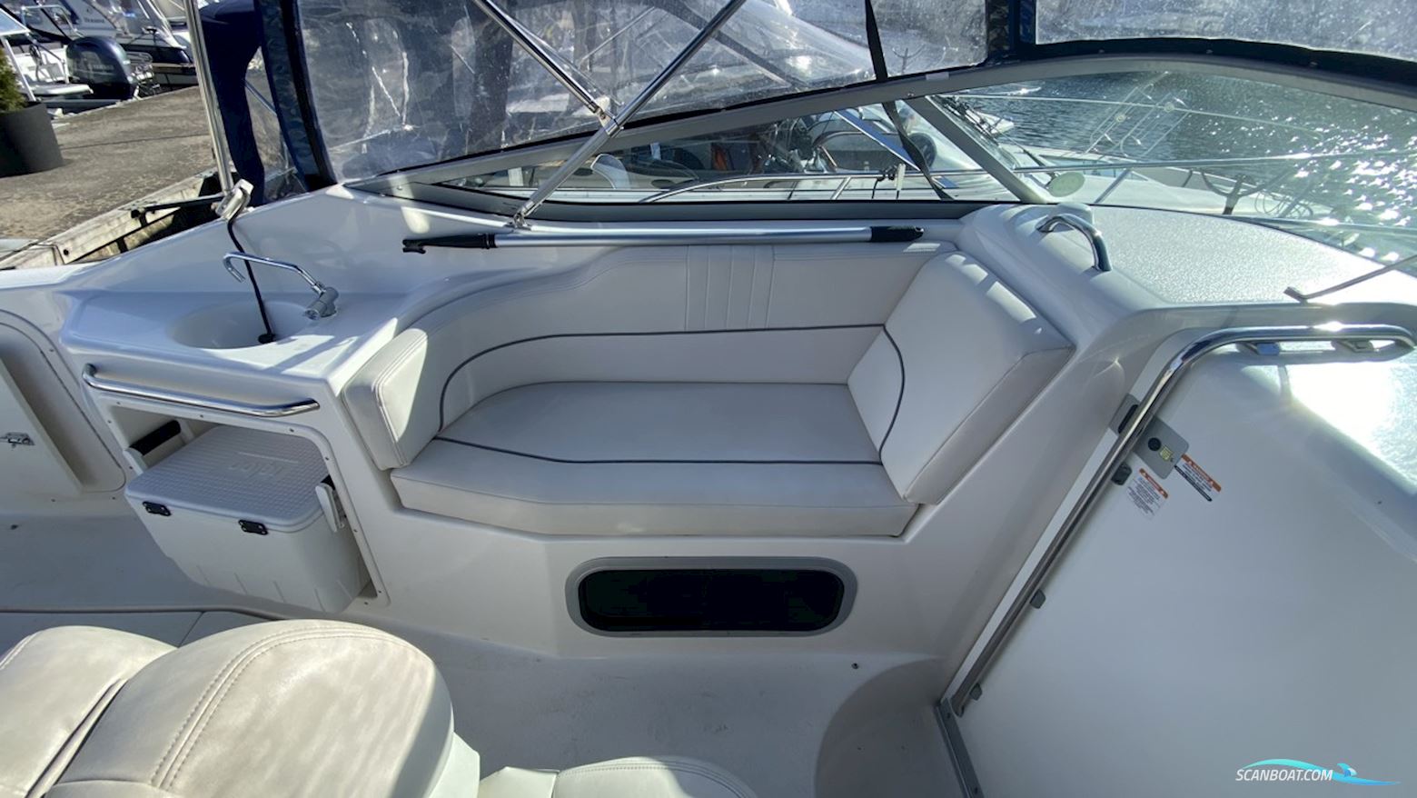 Chaparral 240 Signature