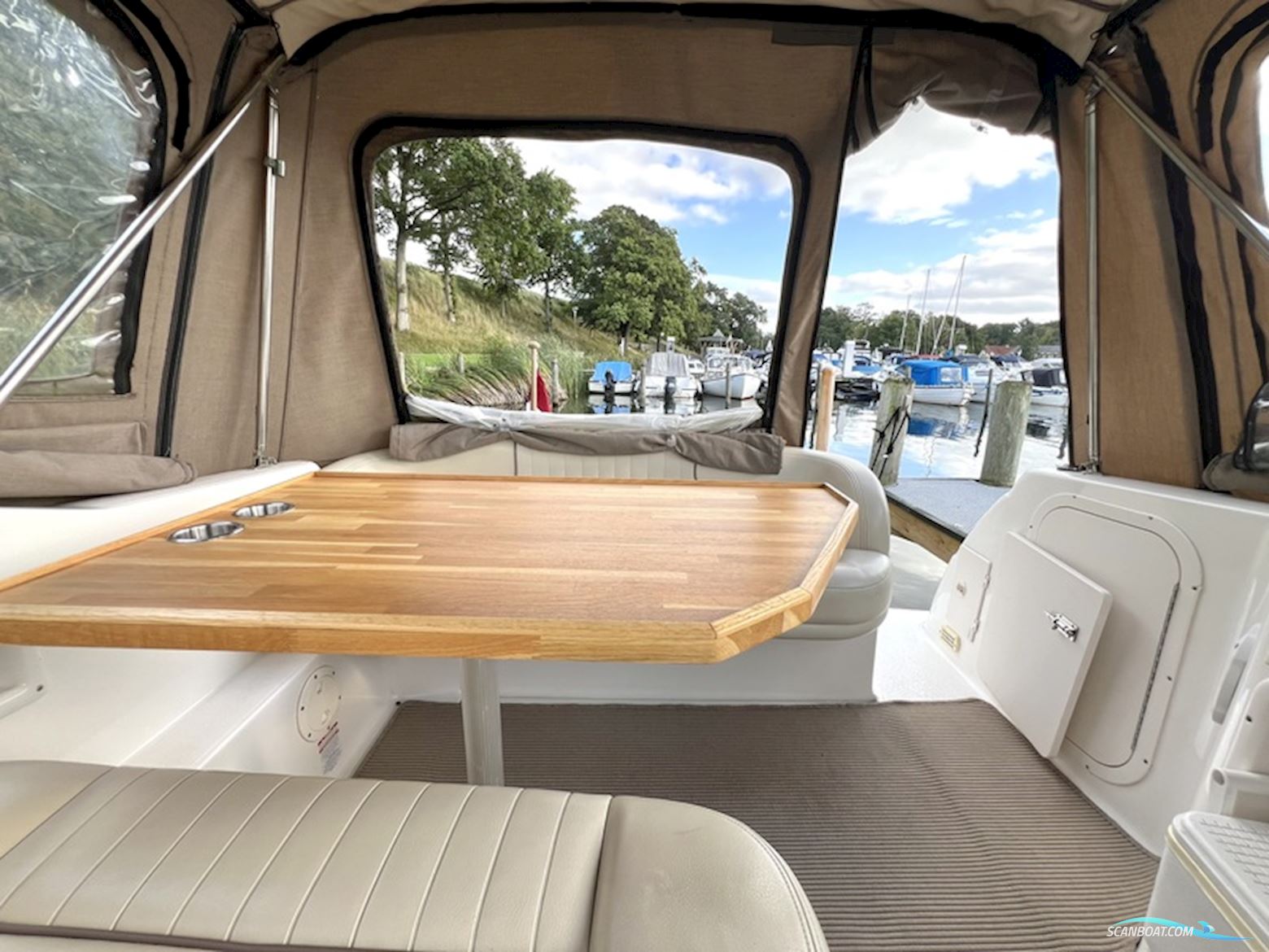 Chaparral 240 signature