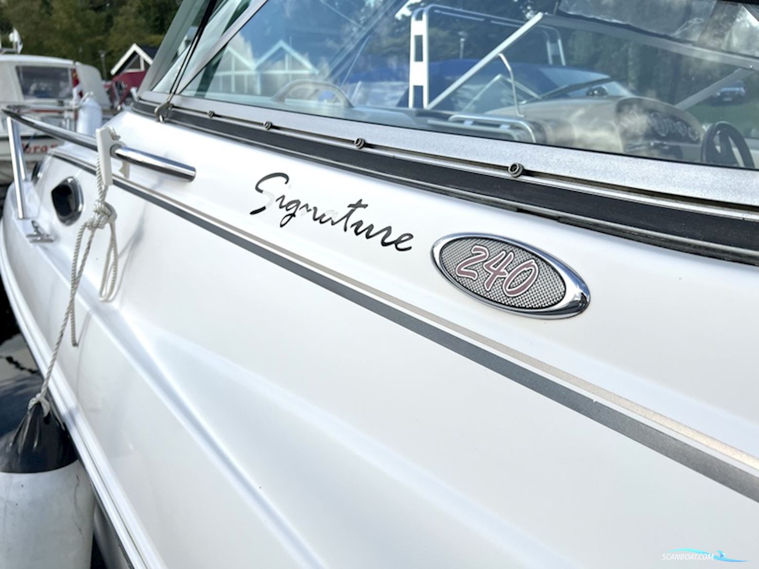 Chaparral 240 signature