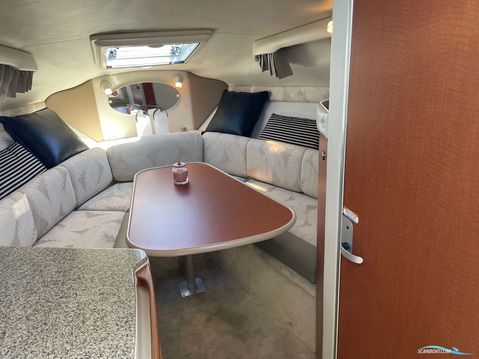 Chaparral 260 Signature