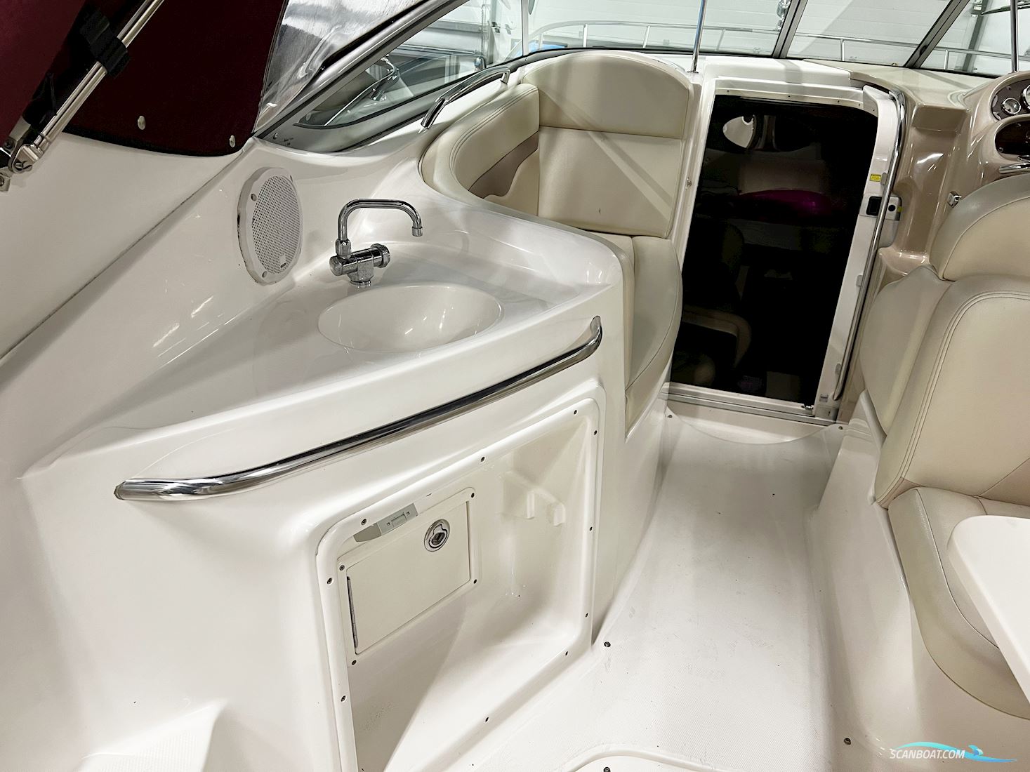 Chaparral 270 Signature