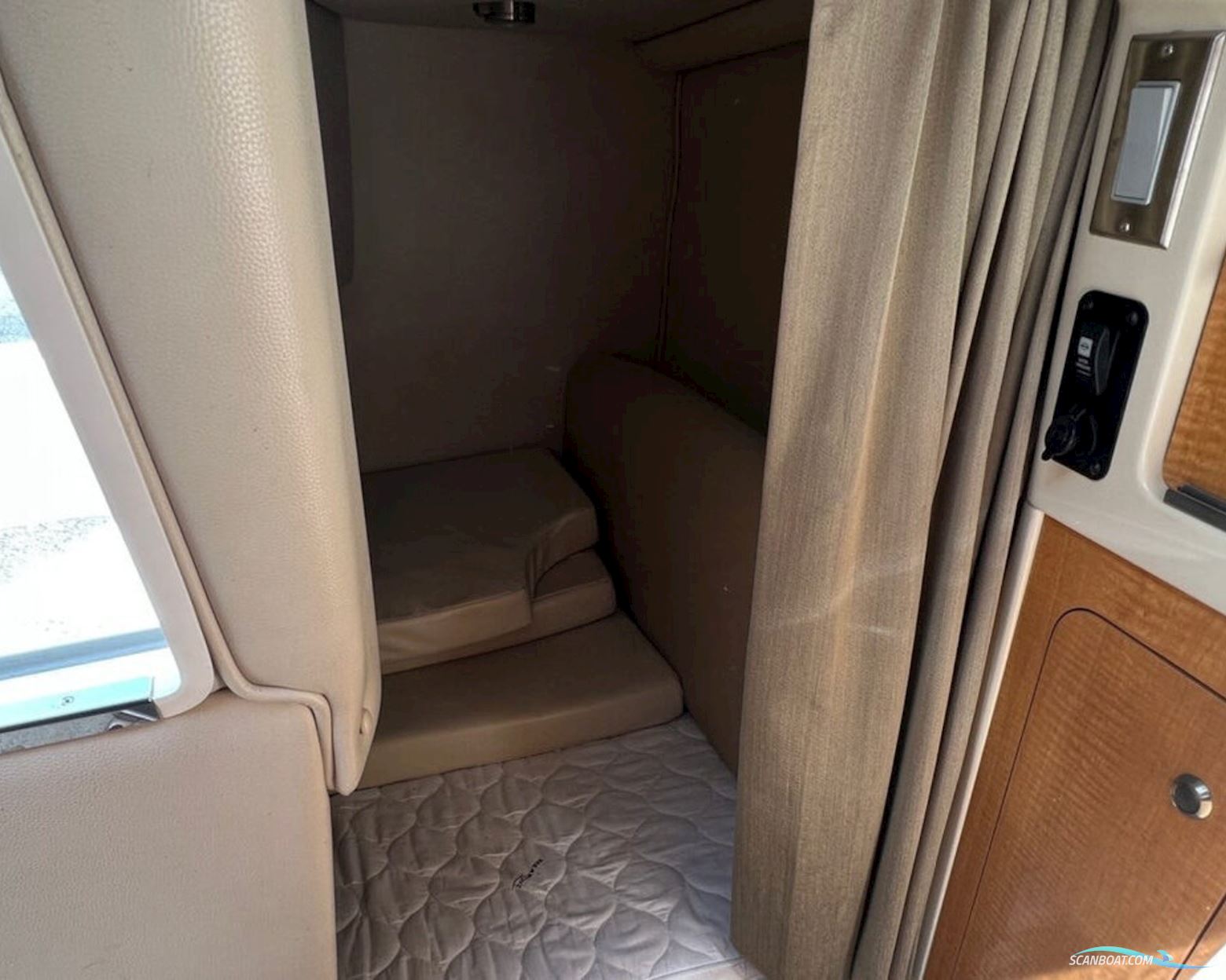 Chaparral 276 Signature