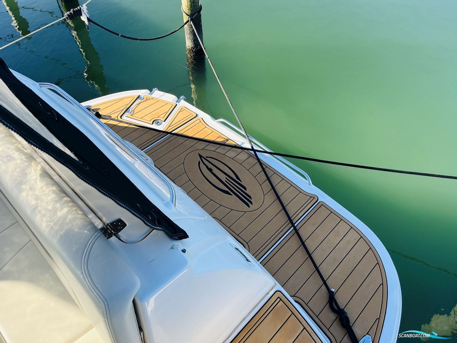 Chaparral 290 Signature