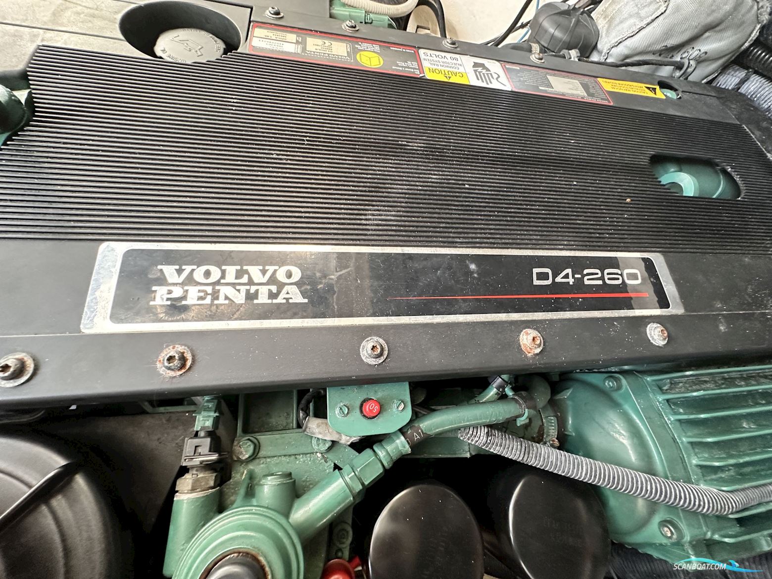 Chaparral 330 Signature