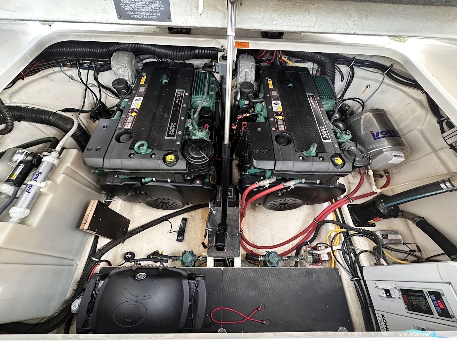 Chaparral 330 Signature