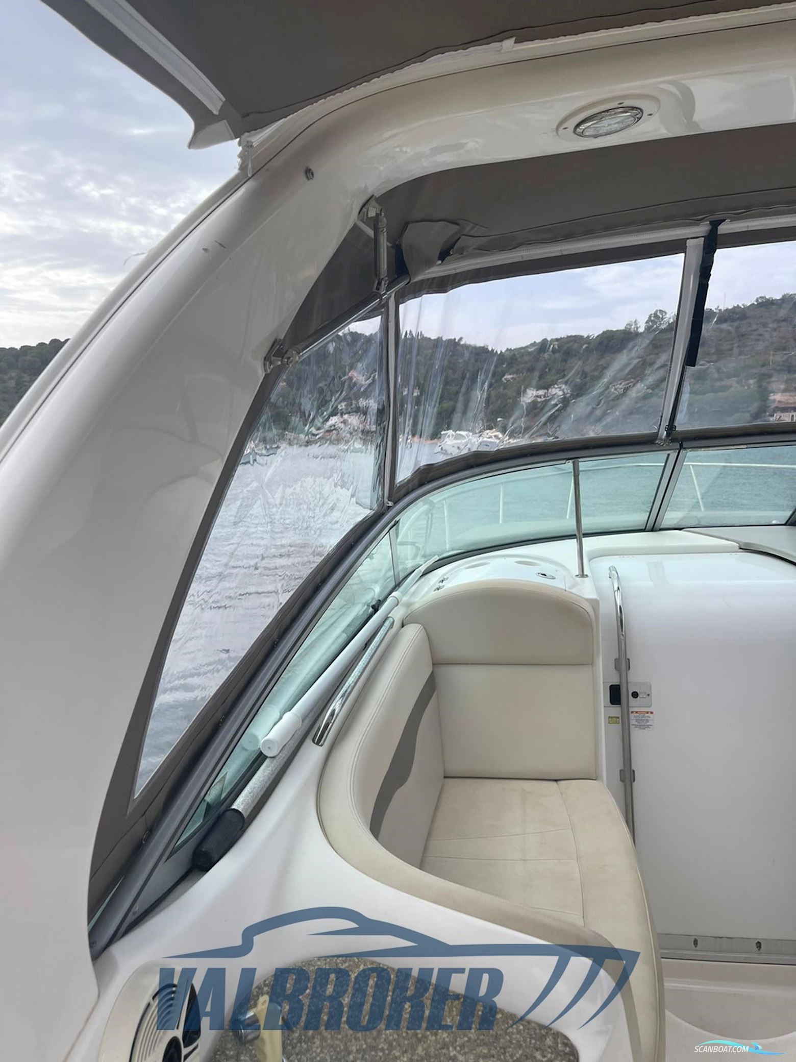 Chaparral Signature 280