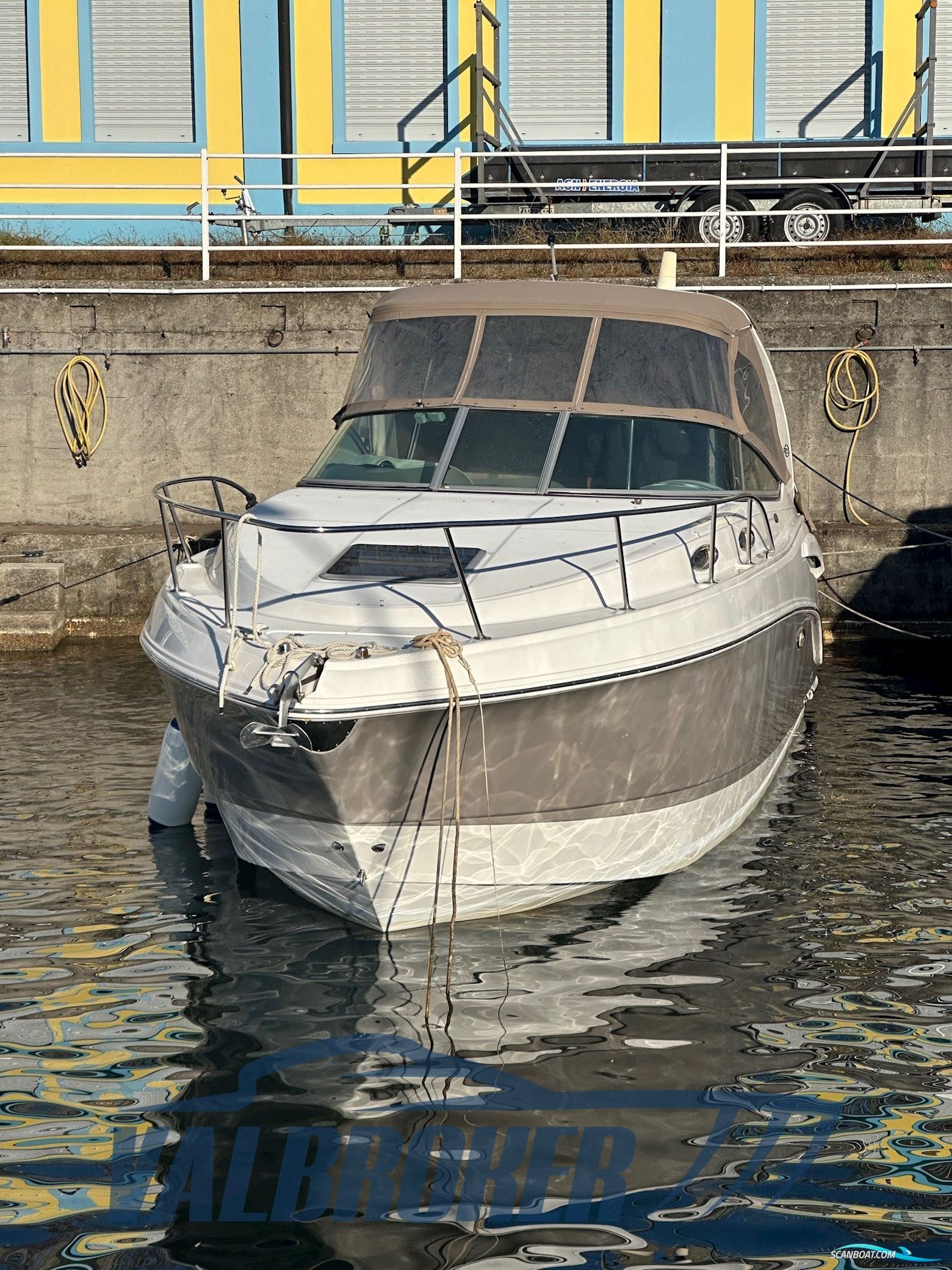 Chaparral Signature 280