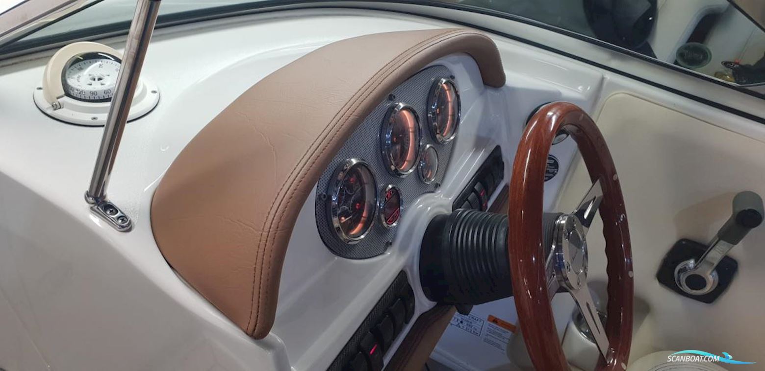 Chris Craft 22 Lancer Rumble