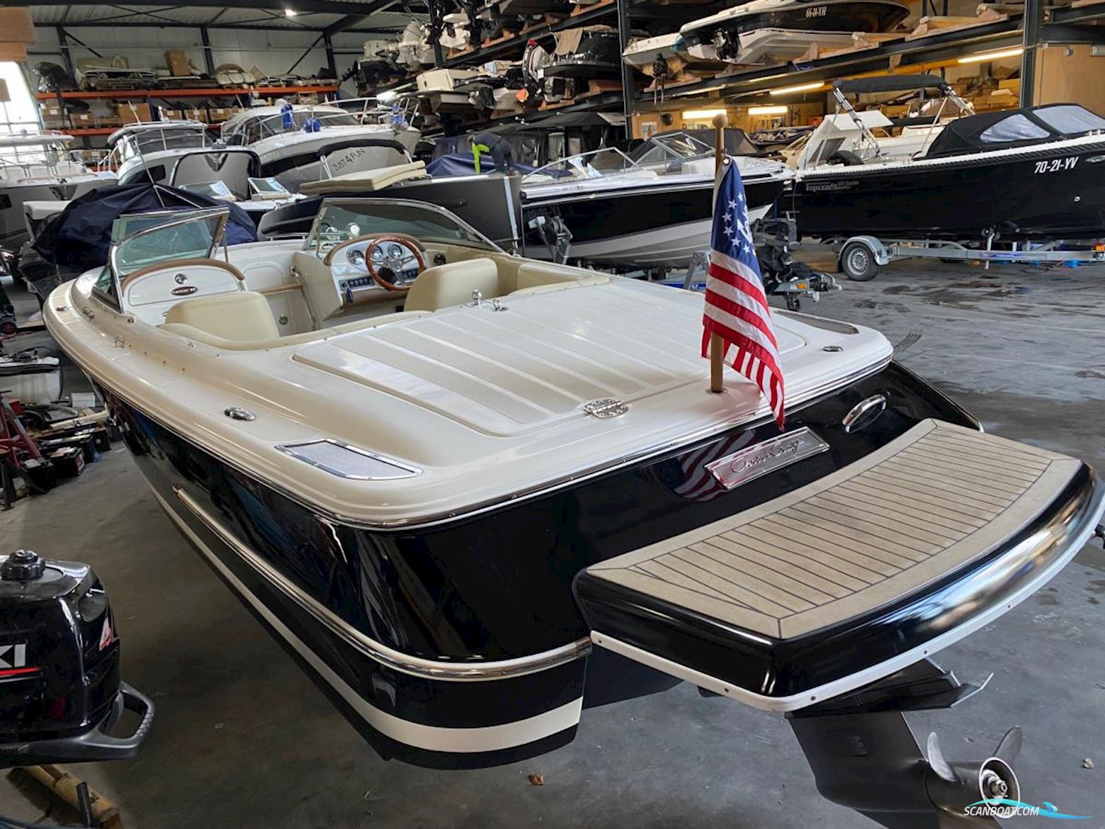 Chris Craft 22 Lancer Rumble